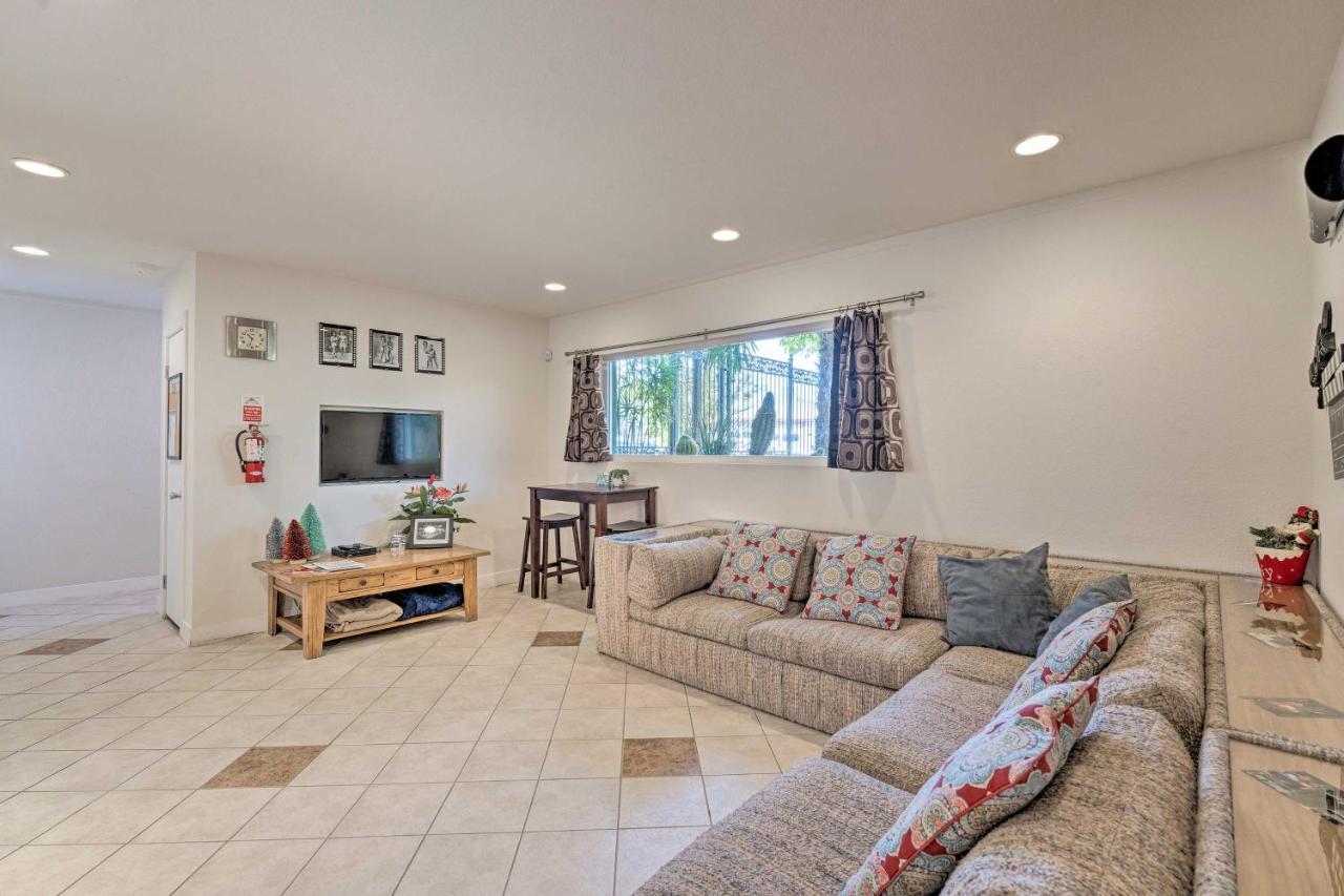 Vegas Oasis Home With Pool And Spa 7 Miles To Strip Las Vegas Eksteriør billede