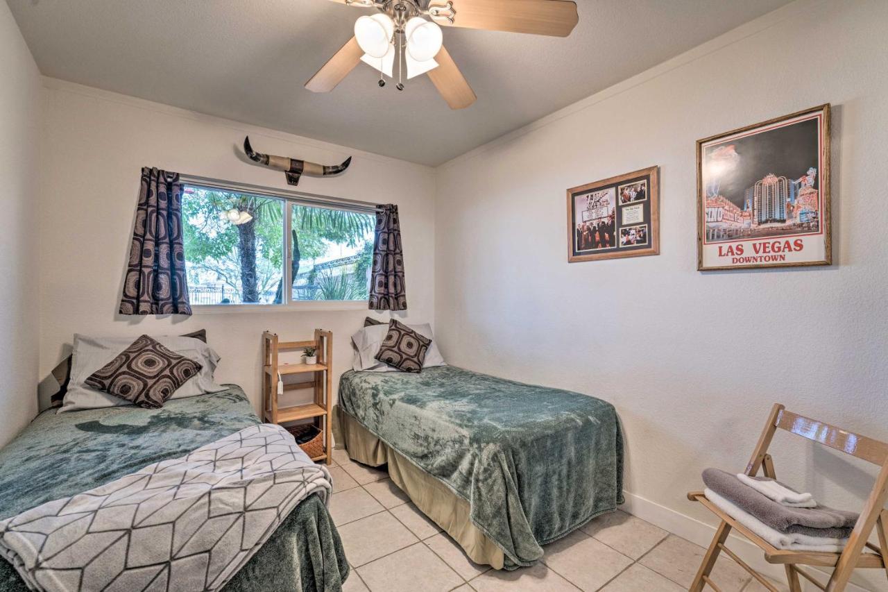 Vegas Oasis Home With Pool And Spa 7 Miles To Strip Las Vegas Eksteriør billede